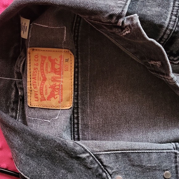 Levi DIY Black Denim Vest,Sewn on patches Size XL - Picture 3 of 3